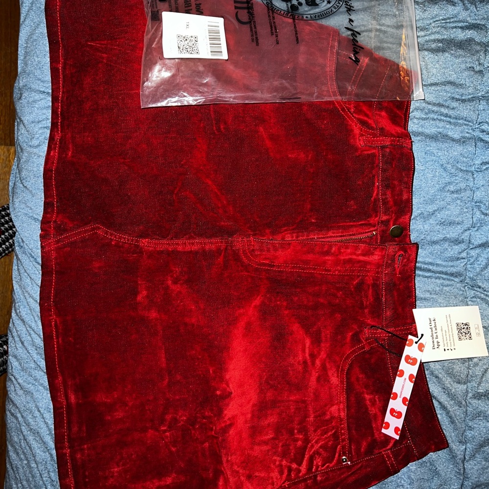 CIDER - Stretch mid rise denim (velvet) skirt. Size 1xl. True to size. BNWT